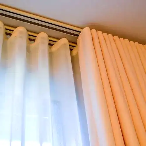 Ïîòîëî÷íûé êàðíèç äëÿ øòîð